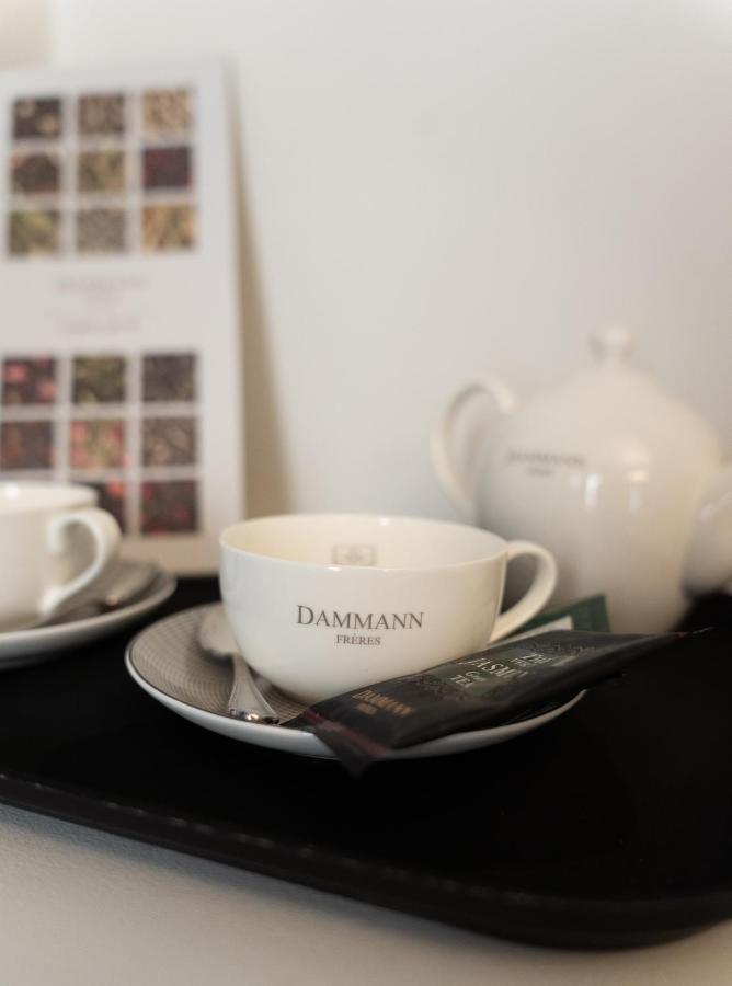 Caffe Delle Rose Les Chambres แวร์บาเนีย ภายนอก รูปภาพ